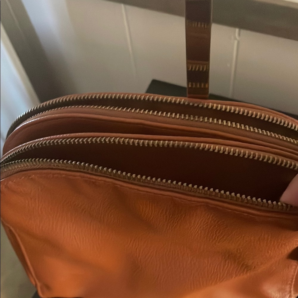 Universal Thread Orange Crossbody Bag - image 3